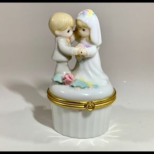 Precious Moments Wedding Trinket Box 2000